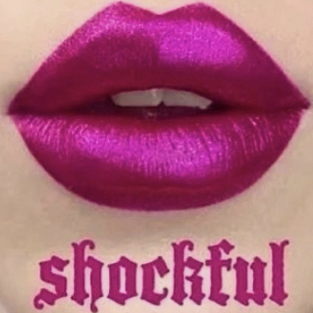 Kat Von D, Everlasting Glimmer Veil. Shade SHOCKFUL